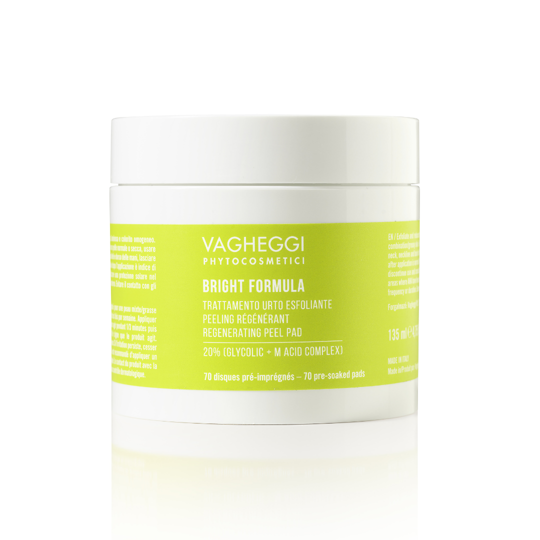 Vagheggi Bright Formula jar with green label on a white background