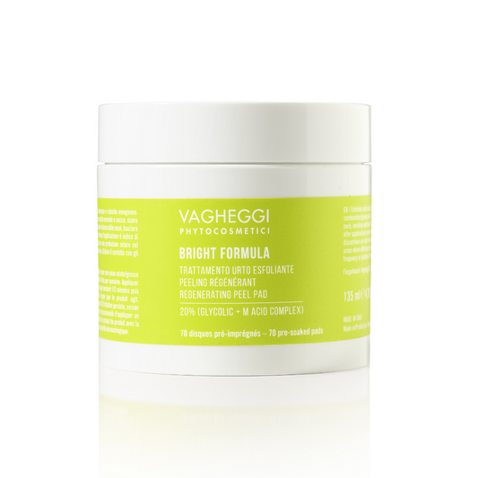 Vagheggi Bright Formula jar with green label on a white background