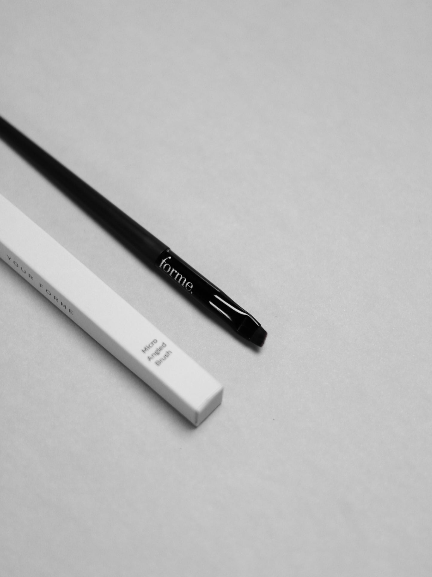 Forme Micro Angled Brush